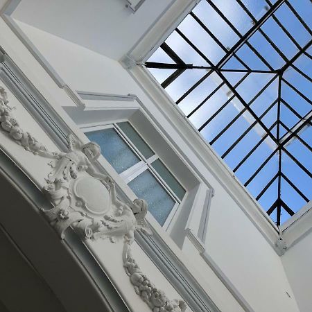 Le Carre Des Arts Hotel Le Cateau-Cambresis Kültér fotó