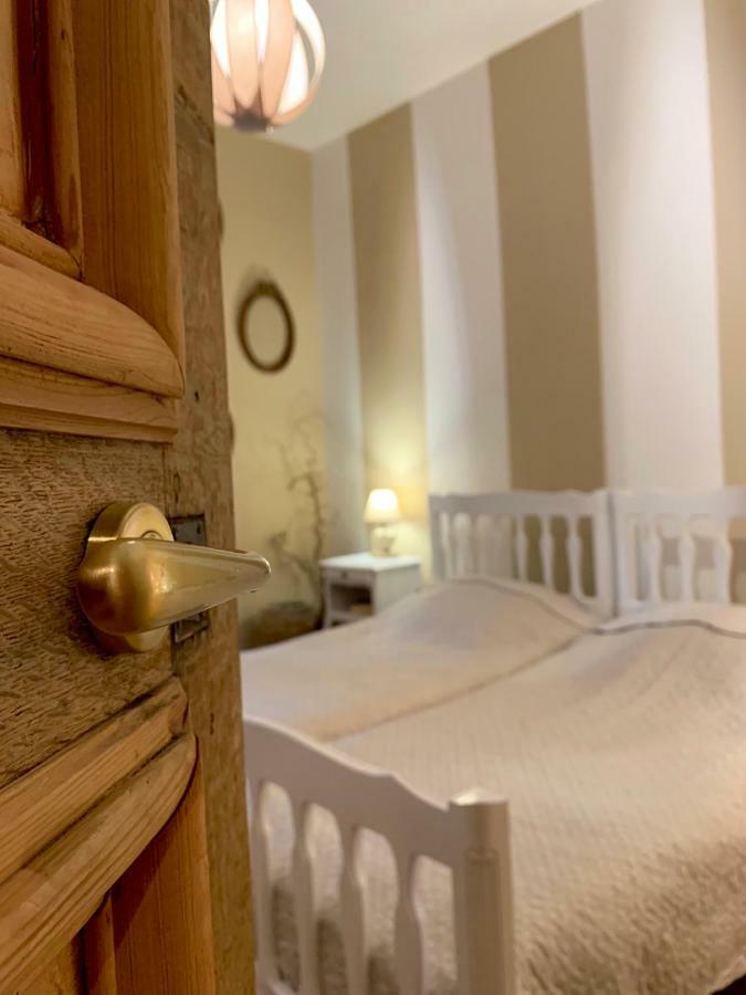 Le Carre Des Arts Hotel Le Cateau-Cambresis Kültér fotó